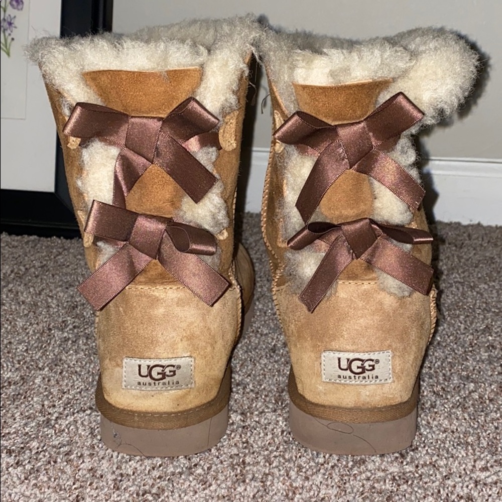 Bailey Bow Short Uggs